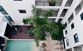 Coco Live Suites